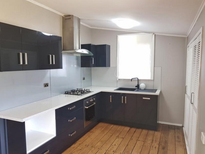 8 Thornton Street, Park Avenue QLD 4701